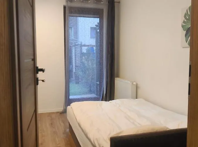 - Przy Plazy Z Sauna * 索波特